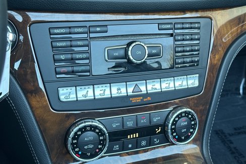 Used 2013 Mercedes-Benz SL 550 image 19
