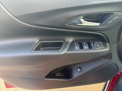 Certified 2020 Chevrolet Equinox LT w/ Driver Convenience Package image 9