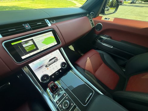 Used 2022 Land Rover Range Rover Sport SVR Carbon Edition image 34
