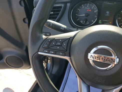 Used 2017 Nissan Rogue S image 15
