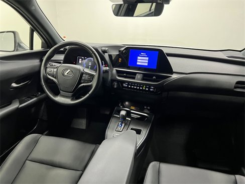 Used 2025 Lexus UX 300h FWD image 14