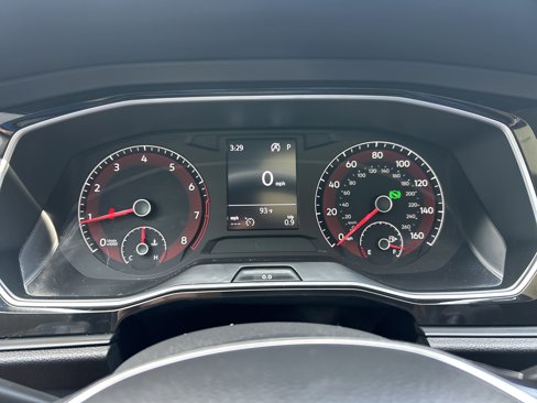 Used 2020 Volkswagen Jetta SE w/ SE Cold Weather Package image 23