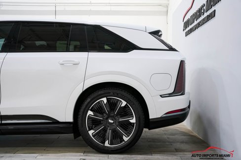 Used 2025 Cadillac Escalade IQ Sport 1 image 15