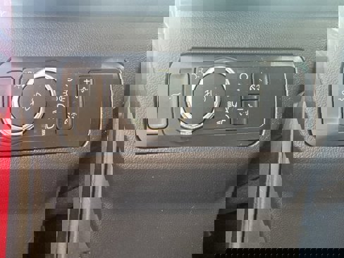 Used 2021 Ford Escape SEL image 22