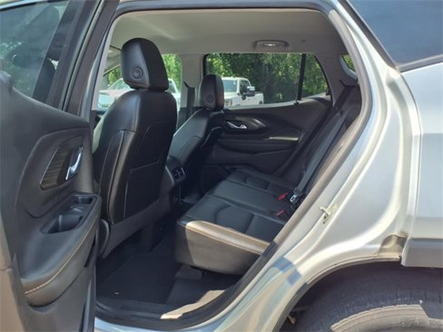 Used 2020 GMC Terrain SLT w/ Preferred Package image 11