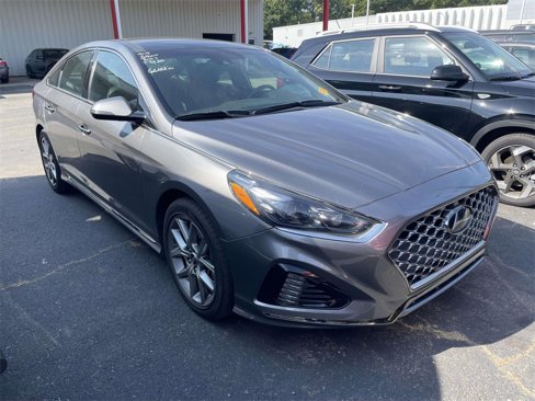 Used 2019 Hyundai Sonata Limited image 1