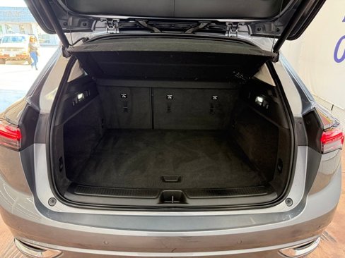 Used 2022 Buick Envision Avenir w/ Technology Package II image 20