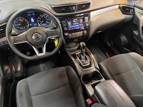 Used 2022 Nissan Rogue Sport S image 37