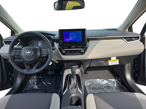 New 2025 Toyota Corolla LE image 9