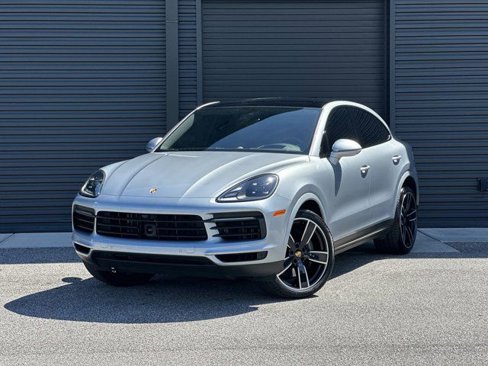 Certified 2023 Porsche Cayenne Coupe image 1