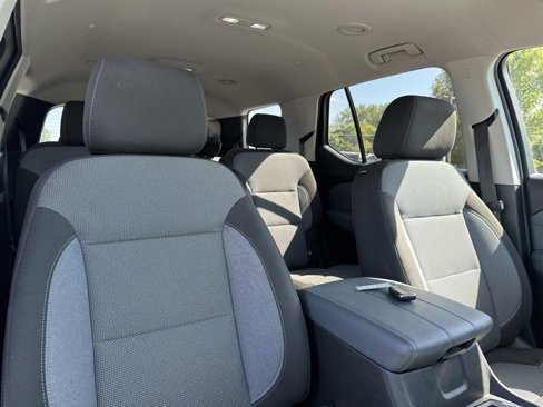 Used 2020 Chevrolet Traverse LT image 8