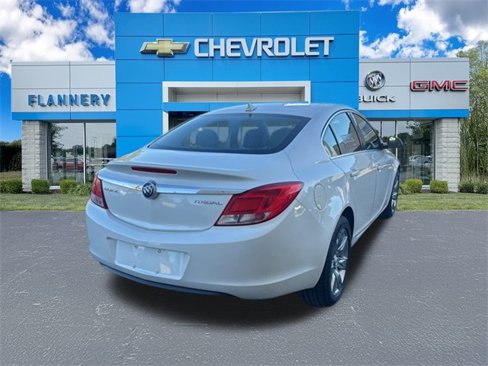 Certified 2012 Buick Regal Leather image 5