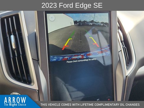 Used 2023 Ford Edge SE image 24