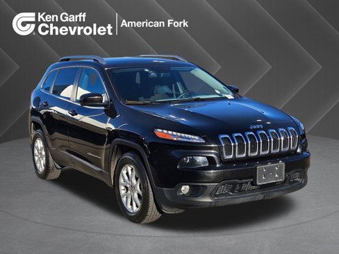 Used 2016 Jeep Cherokee Latitude w/ Comfort/Convenience Group image 1