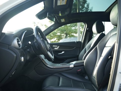 Certified 2022 Mercedes-Benz GLC 300 4MATIC image 41