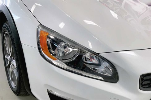 Used 2018 Volvo V60 T5 Cross Country image 29