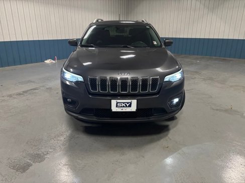Used 2021 Jeep Cherokee Latitude Lux w/ Comfort/Convenience Group image 10