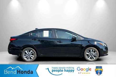 Used 2021 Nissan Versa SV image 8