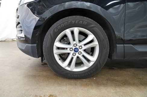 Used 2020 Ford Edge SEL image 15