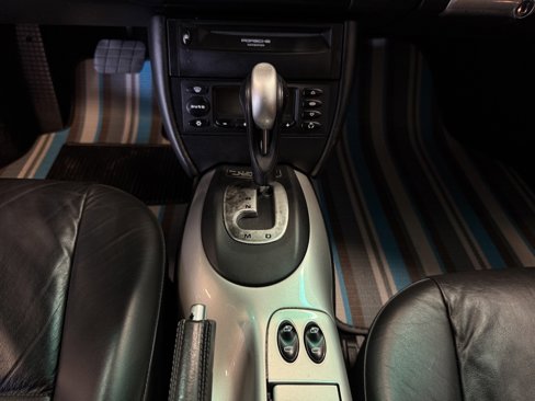 Used 2002 Porsche 911 Turbo image 26