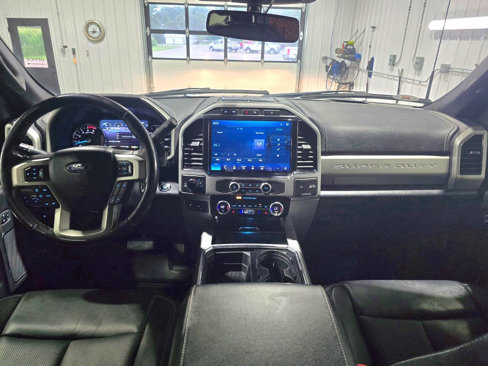 Used 2022 Ford F350 Lariat image 10