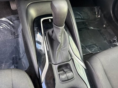 Used 2022 Toyota Corolla LE image 26