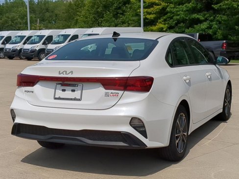 Used 2024 Kia Forte LXS image 6