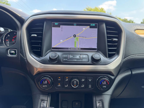 Used 2017 GMC Acadia Denali w/ Technology Package image 29