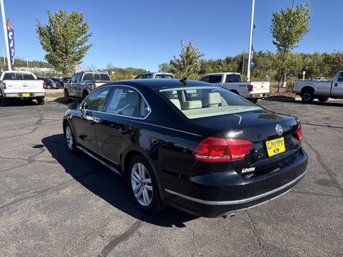 Used 2012 Volkswagen Passat TDI SE image 8