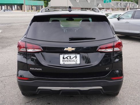 Used 2023 Chevrolet Equinox LT image 13