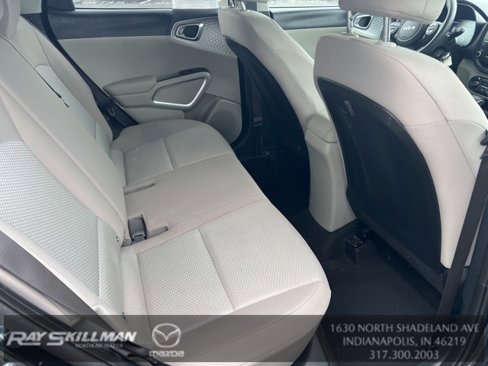 Used 2025 Kia Soul LX w/ LX Technology Package image 33