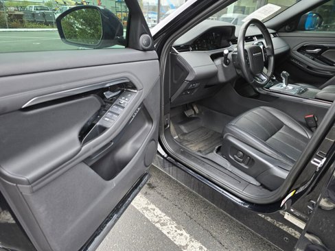 Used 2020 Land Rover Range Rover Evoque SE image 11