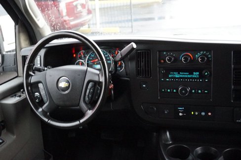 Used 2022 Chevrolet Express 2500 w/ Driver Convenience Package image 32
