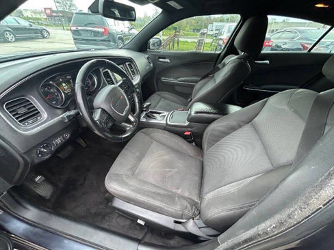 Used 2017 Dodge Charger SE w/ Popular Equipment Group image 8