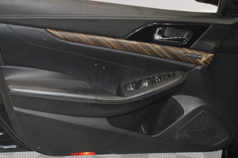 Used 2016 Nissan Maxima Platinum image 21