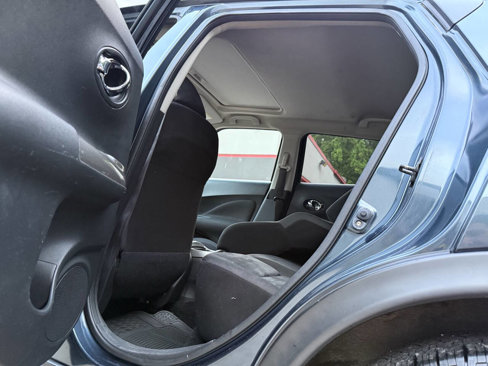 Used 2013 Nissan Juke SV image 19