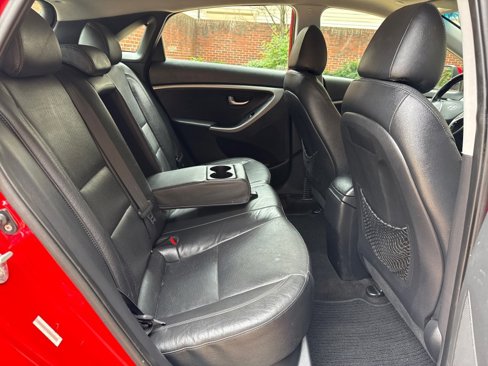 Used 2013 Hyundai Elantra GT w/ Style Pkg image 30