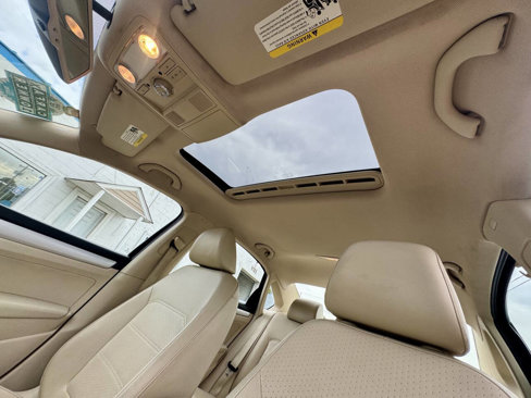 Used 2012 Volkswagen Passat TDI SE image 14