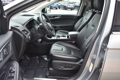 Used 2022 Ford Edge Titanium w/ Equipment Group 301A image 13