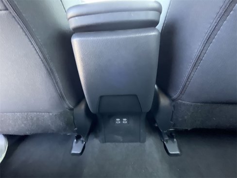Used 2024 Toyota Prius LE image 28
