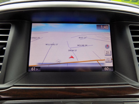 Used 2013 Nissan Pathfinder Platinum image 18