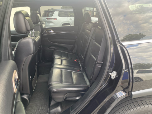 Used 2015 Jeep Grand Cherokee Limited w/ Luxury Group II image 12