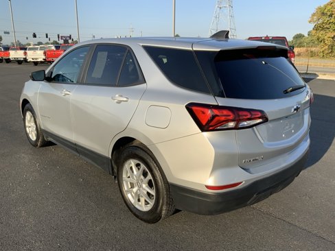 Used 2022 Chevrolet Equinox LS w/ LS Convenience Package image 7