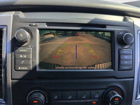 Used 2019 Nissan Titan SV image 13