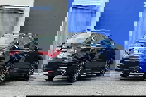 Used 2018 Acura RLX Sport Hybrid w/ Advance Pkg image 3
