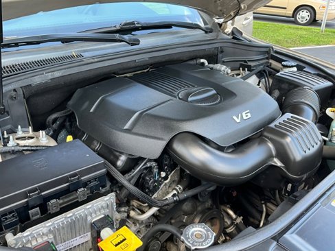 Used 2015 Dodge Durango Limited w/ Nav & Power Liftgate Group image 11