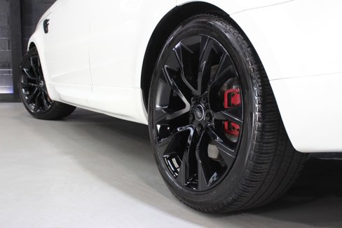 Used 2020 Land Rover Range Rover Sport HST image 14