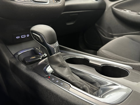 Used 2021 Chevrolet Malibu LT image 41