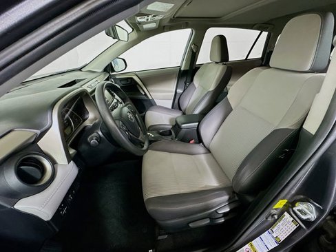 Used 2013 Toyota RAV4 XLE image 12