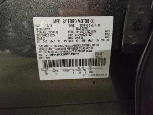 Used 2019 Ford Edge Titanium image 33